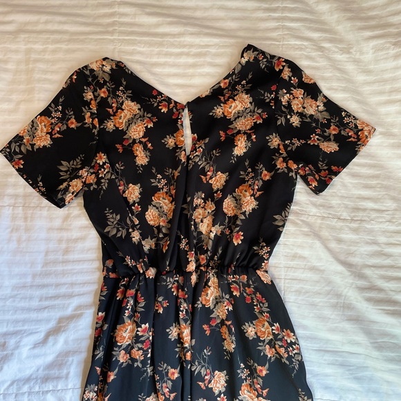 Floral Romper - Picture 3 of 4